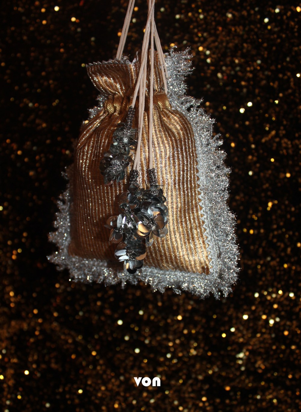 The Lustre Bag