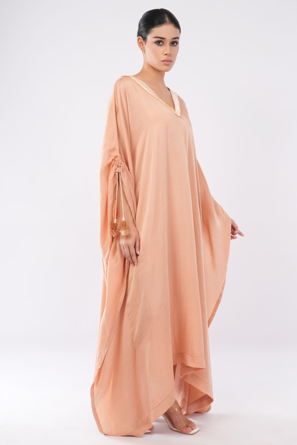 The Neo-Linear Kaftan